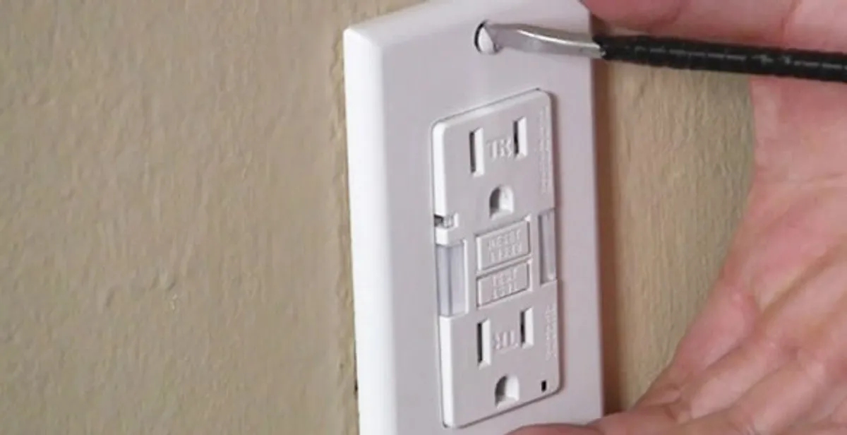 gfc outlets service securing and mounting ground fault circuit interrupter outlet by certified electricians in Orange, CA